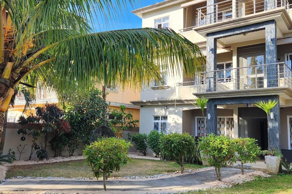 Number 9, 2Nd Floor,Pebble Bay Appartments Grand Baie Esterno foto