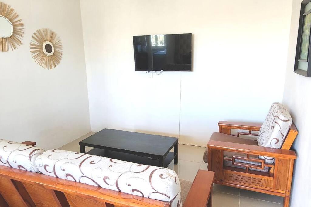 Number 9, 2Nd Floor,Pebble Bay Appartments Grand Baie Esterno foto
